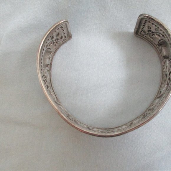 925 Sterling Silver Signed ELEPHANT TRUNK UP BRACELET CUFF Bangle Jewelry - Picture 2 of 4